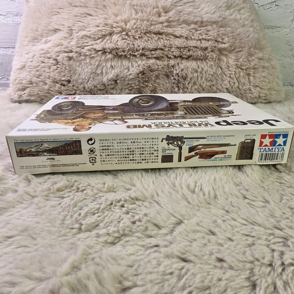 Tamiya 35219 1/35 Jeep Willys MB WWII Military Model Kit